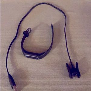 Garmin Vivosmart 4 Activity Tracker with Charger